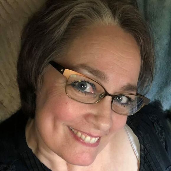 Meet your Posher, Deanna - Picture 1 of 1